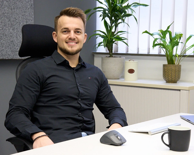 placeholder image sq